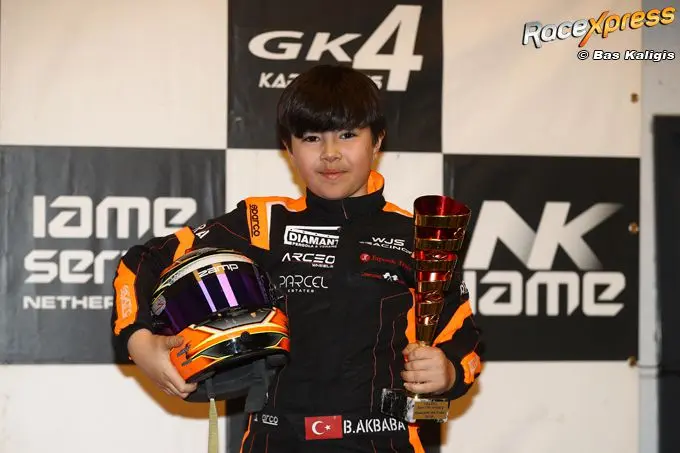 musa bera akbaba sterk naar podium bij gk4 karting