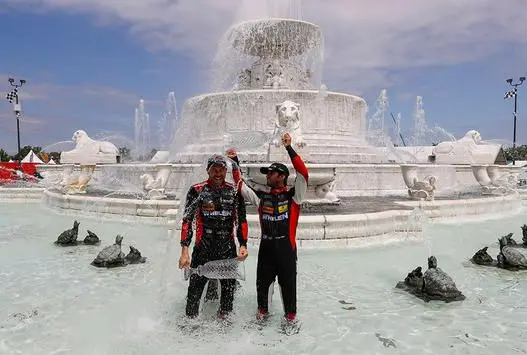 nasr curran vieren overwinning in de vijver van belle isle