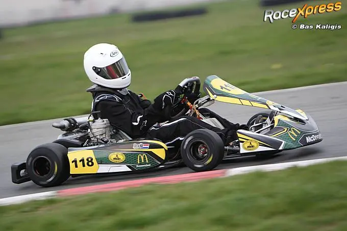 nick ho podium karting irx 680 d0g3546 1