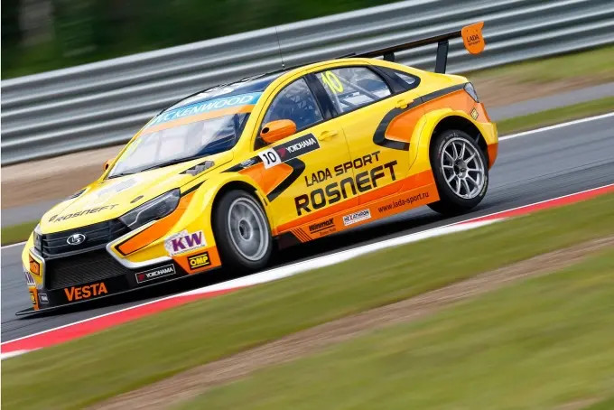 nicky catsburg fia wtcc