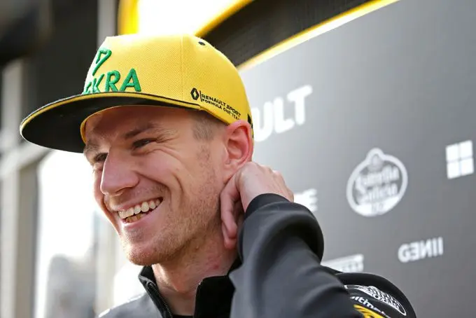 nico hulkenberg portret 680x453 lachend jm1808ma111 5185 3461 rgb 2
