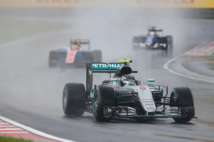 nico rosberg mercedes rx 680