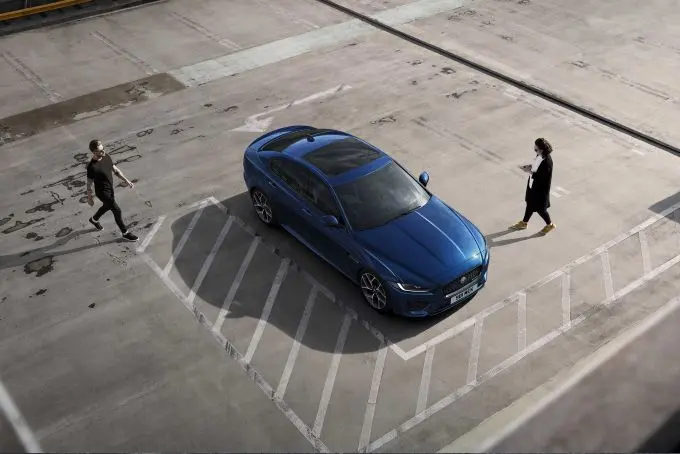 nieuwe jaguar xe op tal van punten naar hoger niveau getild 1