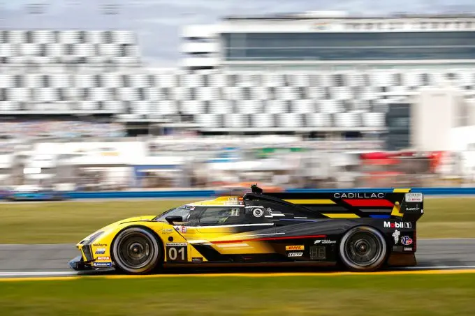 nr01 renger van der zande cadillac galstad imsa roar dis 0124 1223 006048