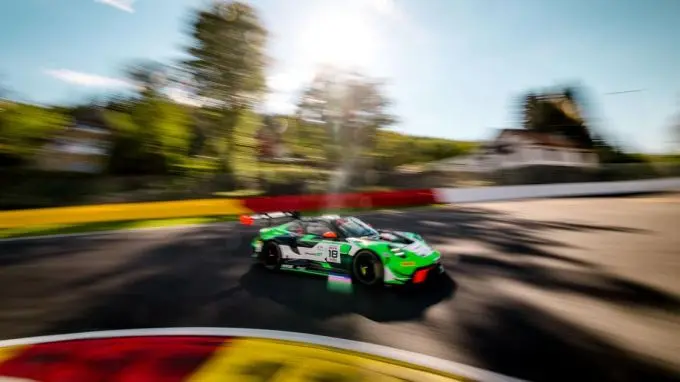 nr18 bastian buus matt campbell mathieu jaminet dinamic gt pn img 10