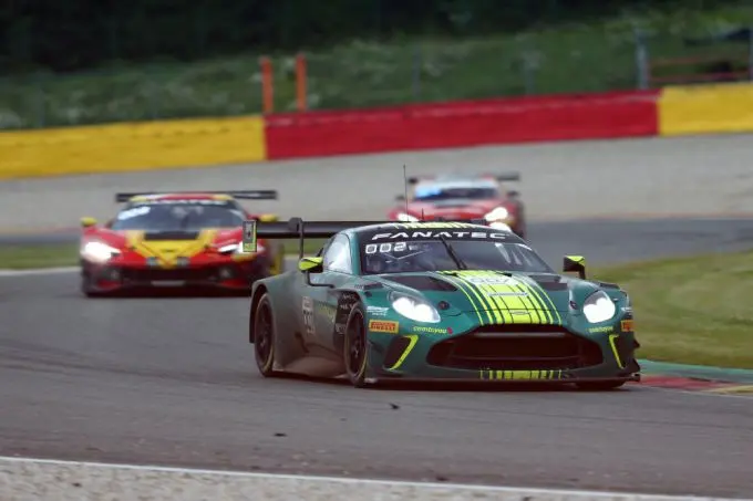 nr7 aston martin mattia drudi nicki thiim en marco sorensen