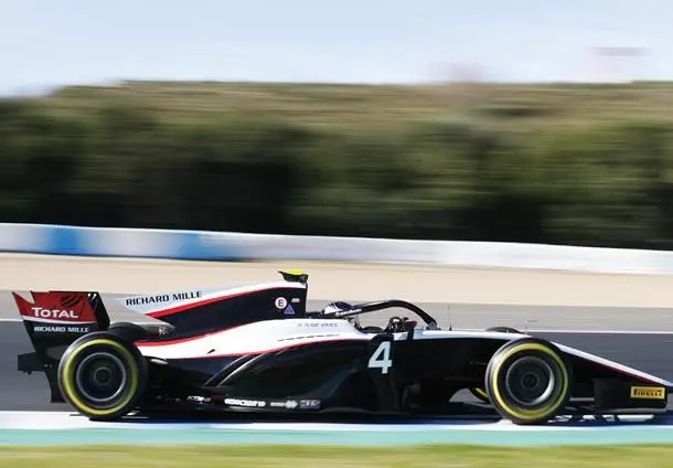 nyck de vries f2 fast 1