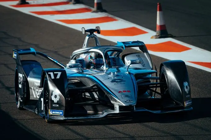 nyck de vries test valencia