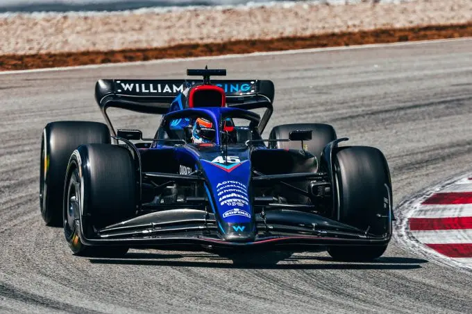 nyck de vries vt1 barcelona