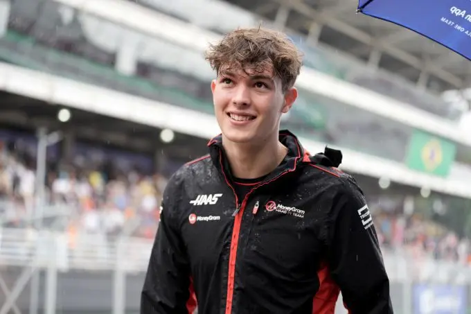 oliver bearman portret rxbk31102025
