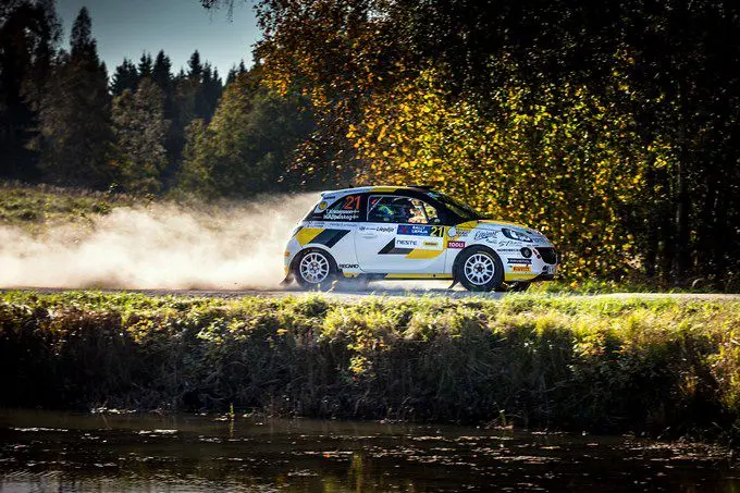 opel adam r2 rx