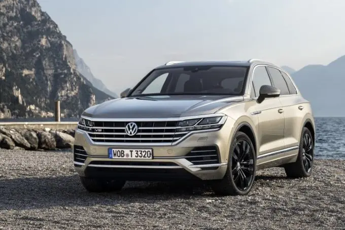 oppermachtige touareg v8 tdi debuteert in geneve