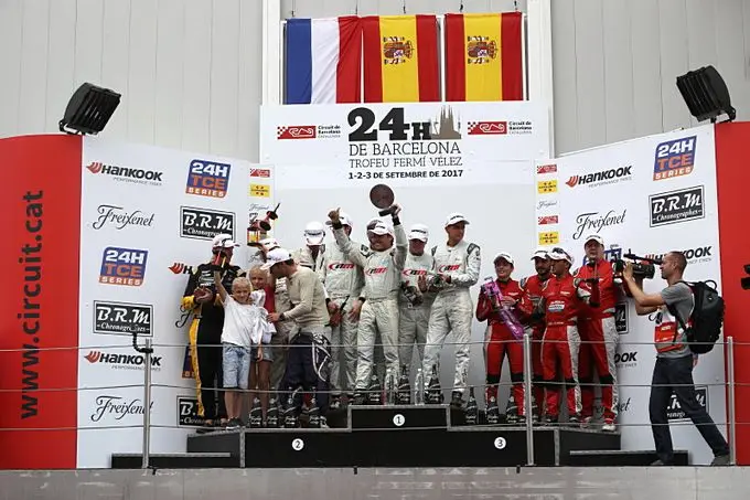 overall podium 24h barcelona rx