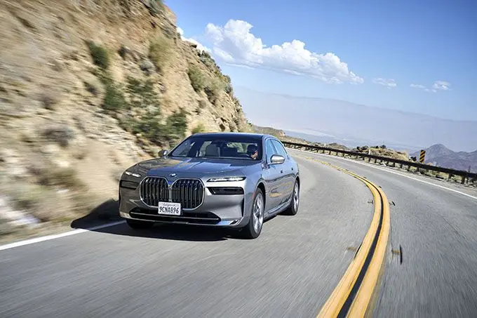 p90486266 highres the new bmw i7 xdriv