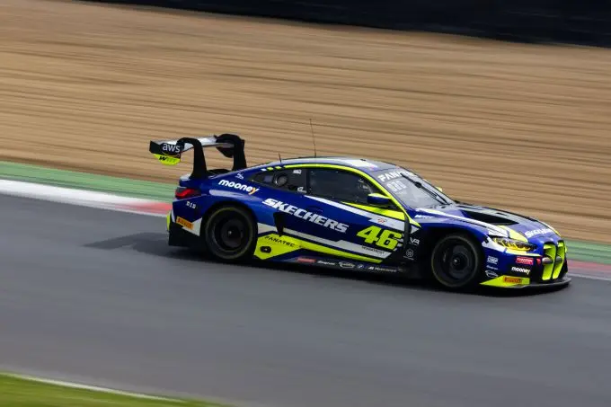 p90505270 highres brands hatch gbr 12