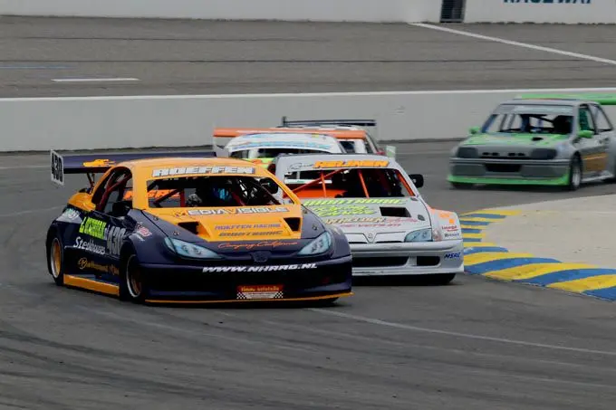 paasraces 2018 rx jeffrey roeffen in actie met zijn national hotrod