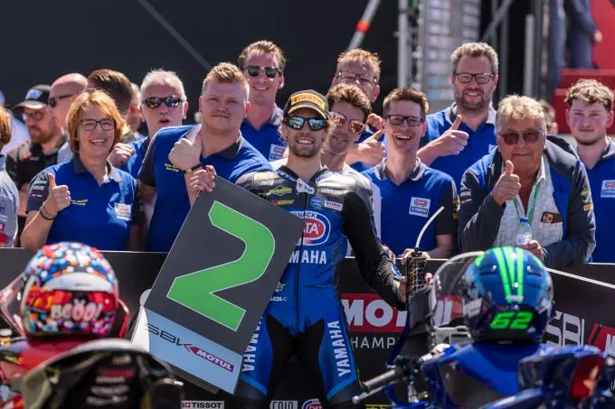 pata yamaha ten kate racing zaterdag 1