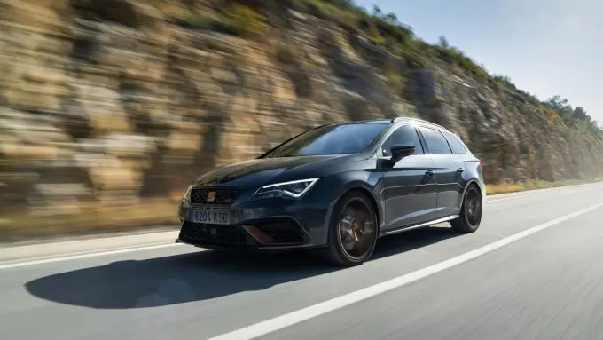 performance heeft een naam leon cupra r st 1