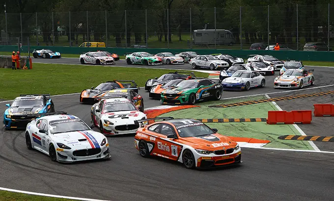 persbericht finaleraces2016 pre1 essay1