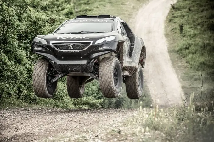 peugeot 2008 dkr dakar 2015