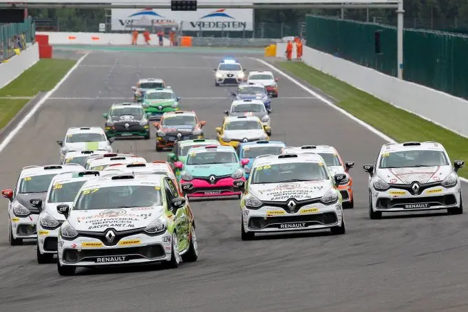 picture clio cup benelux