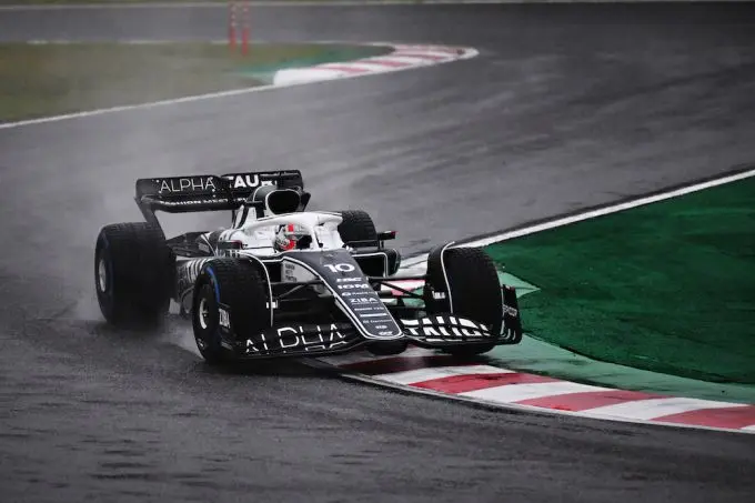 pierre gasly full wets japan 2