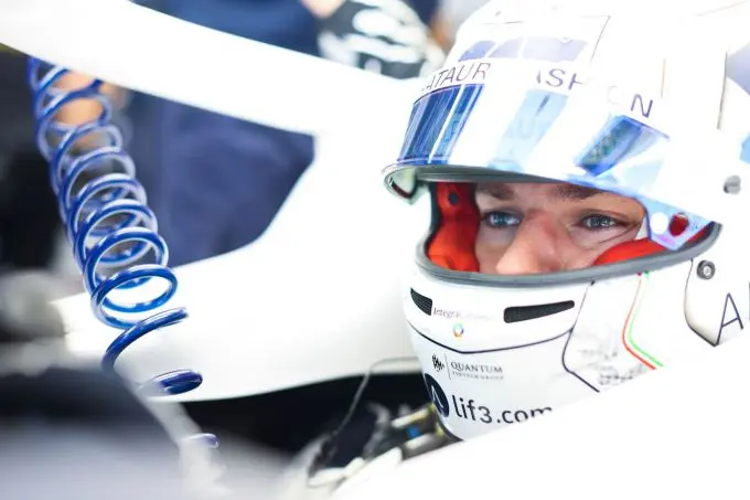 pierre gasly geconcentreerd helm si202209090562 hires jpeg 24bit rgb