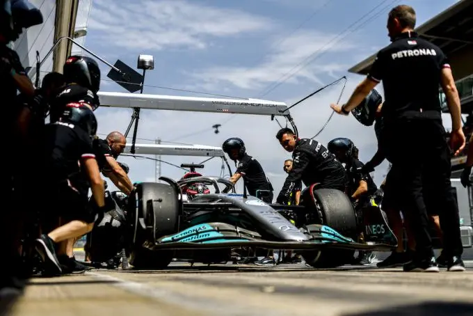 pitstop mercedes
