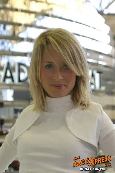 pittige blondine