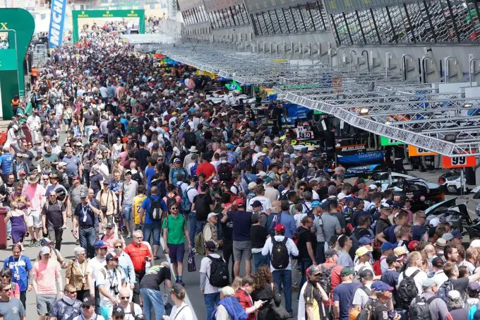 pitwalk vrijdag 53ab1563 f606 469b ba58 fdfb0e9546e7