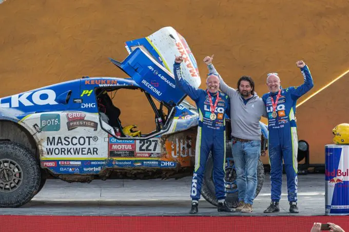 podium coronel dakar rally 2023