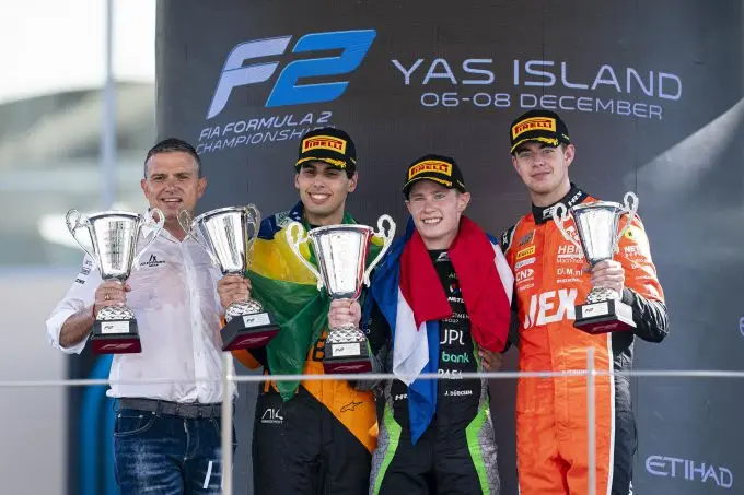 podium f2