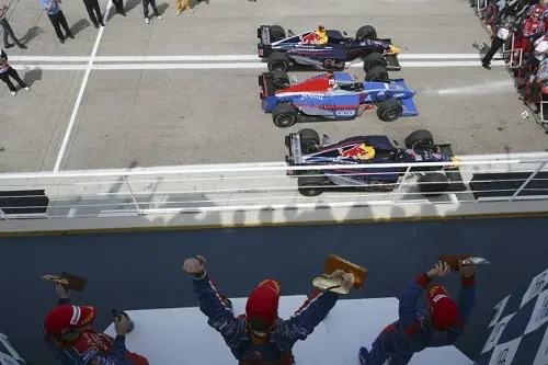 podium gp2 valencia race 2