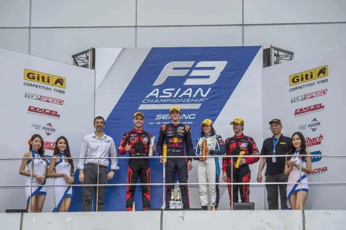 podium joey alders p2 jack doohan zoon van ex weredlkampioen mike doohan wint f3ac race 10 podium