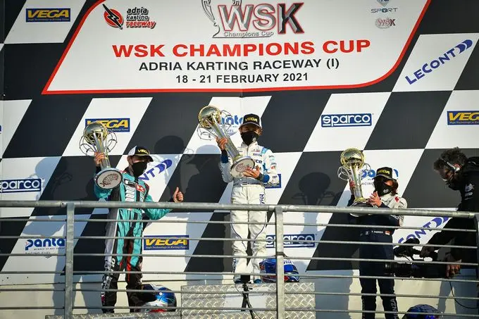 podium minis