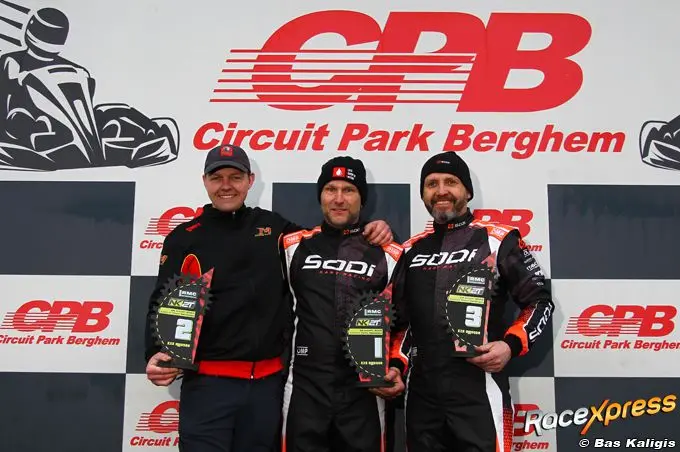 podium nk karting met midden winnaar edgar oosting ge3g6981