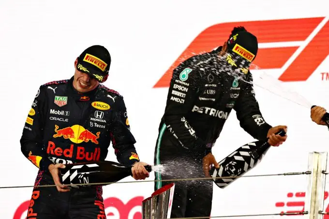 podium qatar verstappen vs hamilton si202111210368 news
