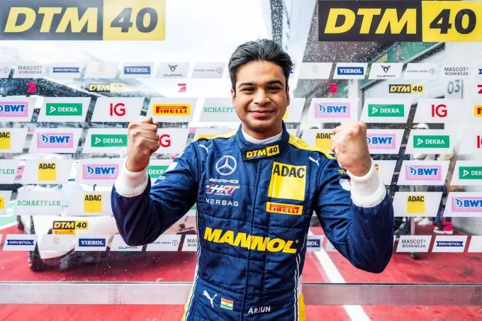 pole nr36 arjun maini ind mercedes amg gt3 mercedes amg team hrt dtm724 092809534703916mc