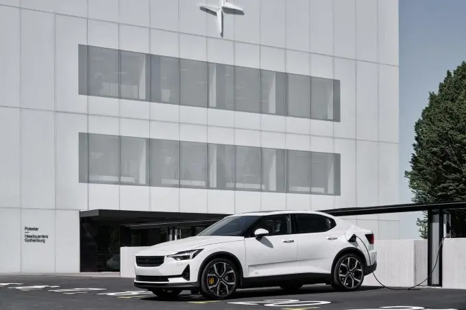 polestar werkt samen met plugsurfing voor meer laadgemak in europa 1