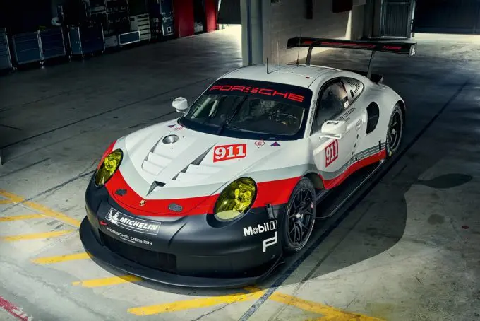 porsche 911 rsr 2017