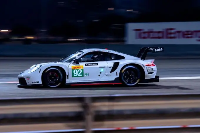 porsche 911 rsr 92 bahrein