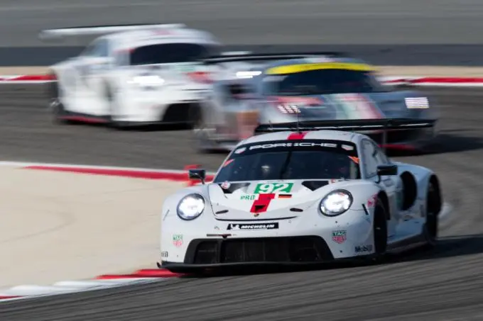 porsche 911 rsr bahrein 2021 race