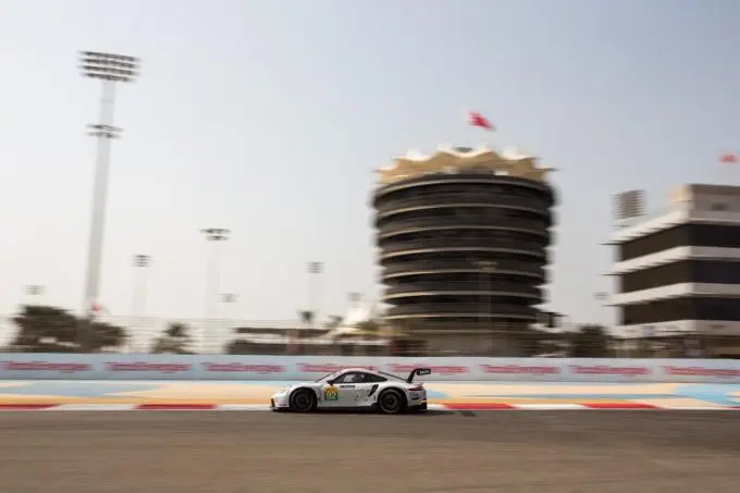 porsche 911 rsr bahrein 2021