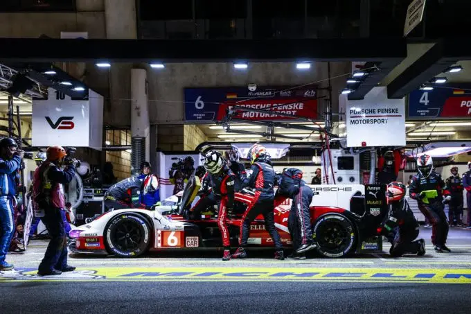 porsche by night pitstop unnamed