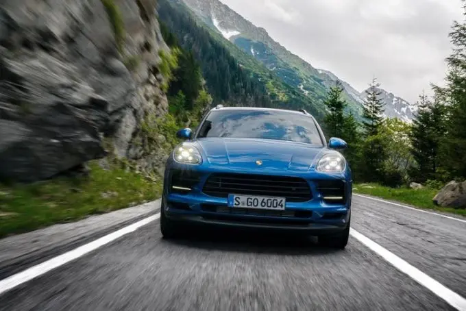 porsche macan 3