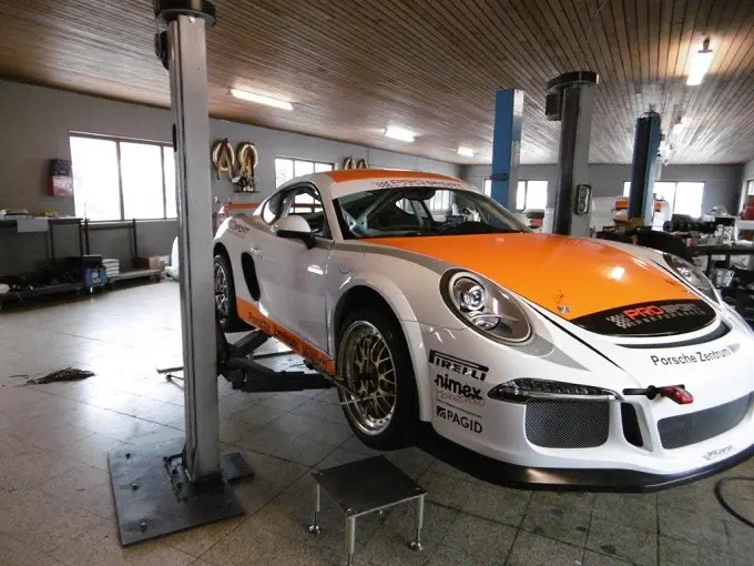 porschecaymangt4
