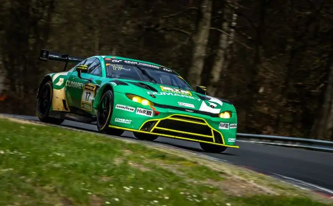 prosport aston martin foto eric metzner w16
