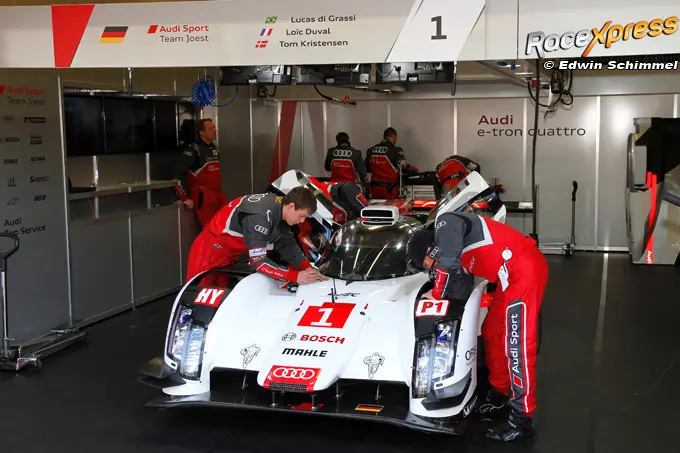r18 01