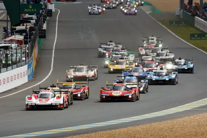 race porsche leidt porsche 963 porsche penske motorsport 6 kevin estre v andre lotterer d laurens vanthoor b m24 3251 fine