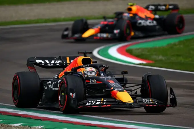 red bull 1 2 overwinning verstappen perez imola 2022 si202204240346 hires jpeg 24bit rgb 1